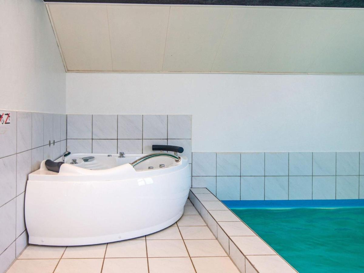 10 Person Holiday Home In Juelsminde Sonderby  Luaran gambar